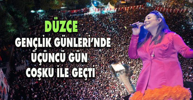 Tuğçe Kandemir, alanı dolduranlara unutulmaz bir gece yaşattı