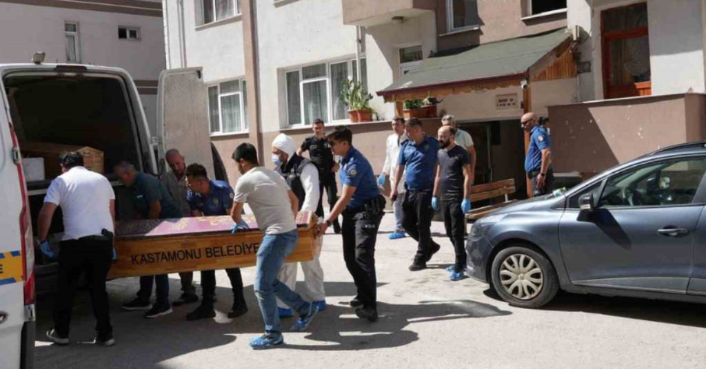 Polis memurunun şehit edip annesini rehin alan şahısın cenazesi morga kaldırıldı