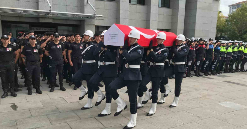 Ümraniye’de şehit edilen polis memuru Şeyda Yılmaz için tören düzenlendi