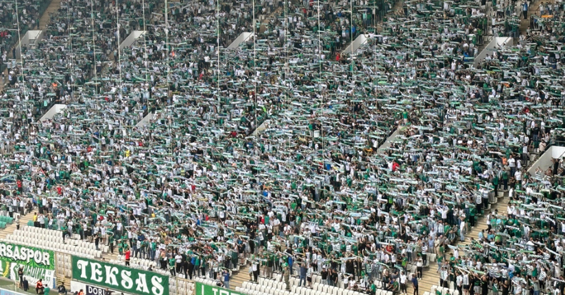 Bursaspor 43 bin 160 taraftarla yeni rekora ulaştı