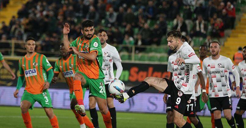 Alanyaspor: 3 - Gaziantep FK: 0