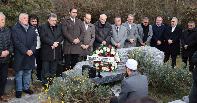 Özkan Sümer, kabri başında anıldı