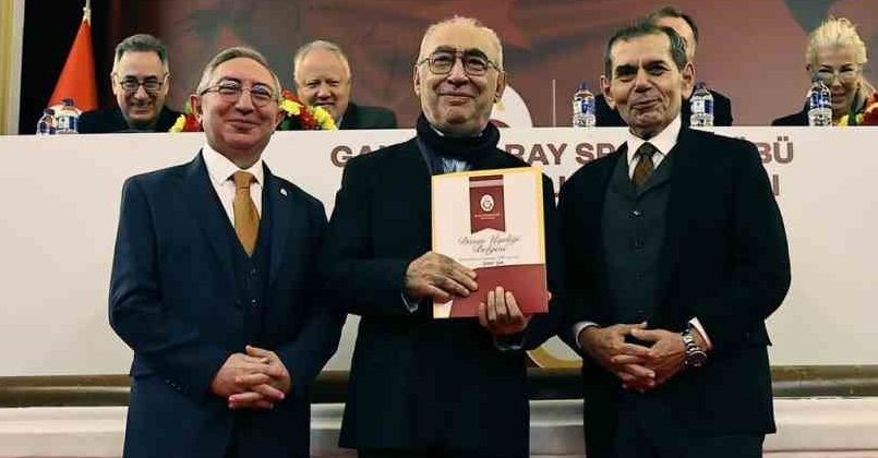 Galatasaray’da yeni divan kurulu üyeleri için berat töreni yapıldı