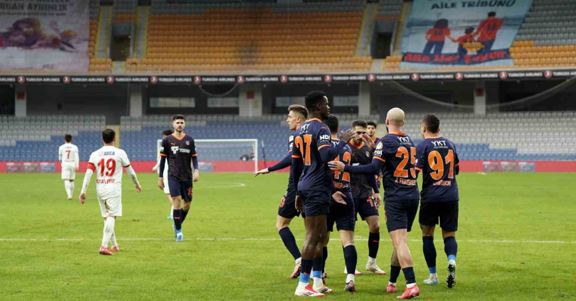 Ziraat Türkiye Kupası: Başakşehir: 4 - Çorum FK: 1