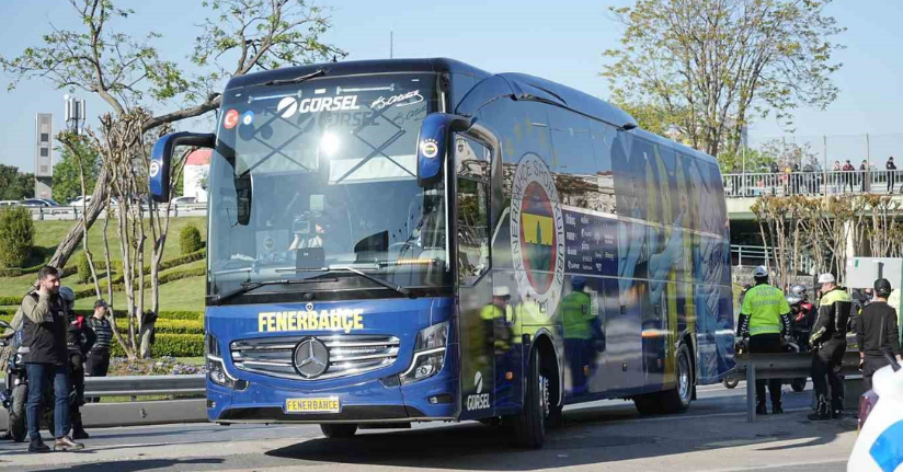 Fenerbahçe, derbi için stada geldi