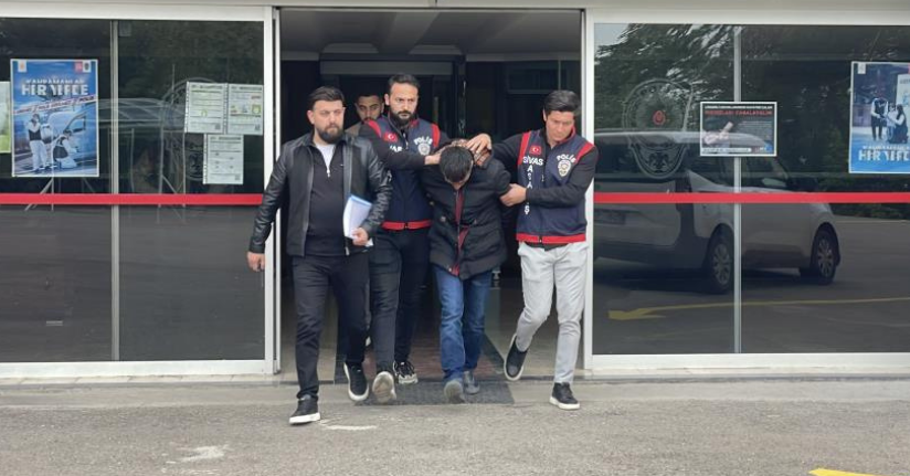 Sivas’ta iki kardeşi öldüren cinayet zanlısı tutuklandı