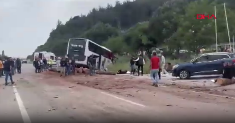 Çanakkale’de zincirleme kaza: 6 ölü