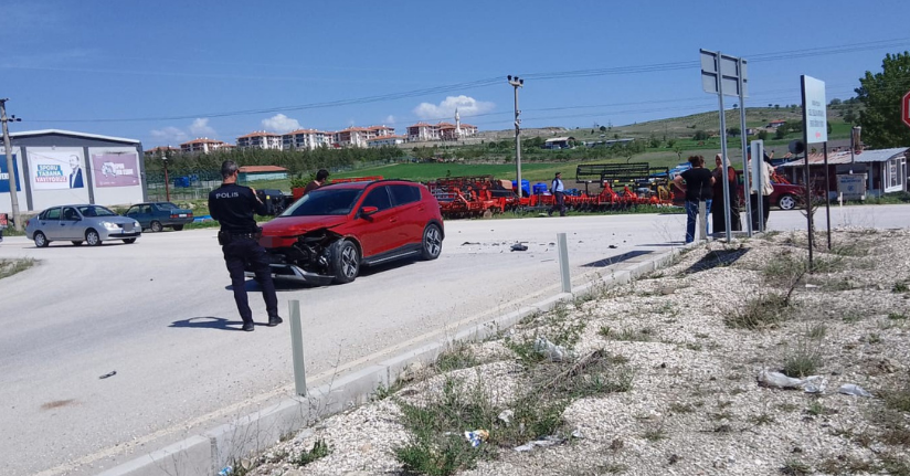 22 yaşındaki motosikletli genç hayatını kaybetti, otomobil sürücüsü sinir krizi geçirdi
