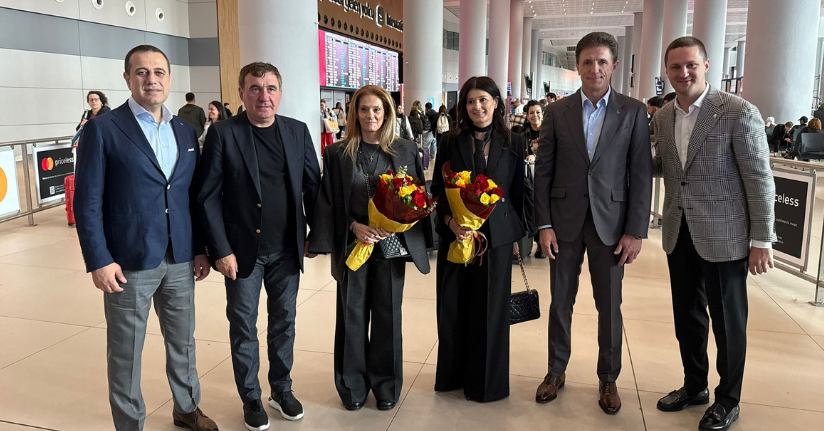 Hagi ve Popescu UEFA Kupası zaferinin yıl dönümü için İstanbul’a geldi