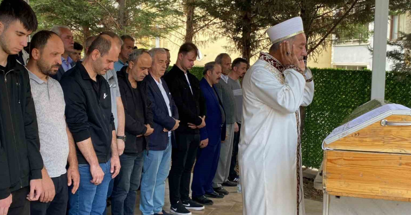 Derede boğulan çocuk son yolculuğuna uğurlandı