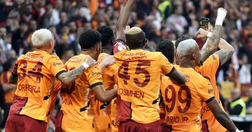 Şampiyon Galatasaray sadece 2 hafta lider olamadı
