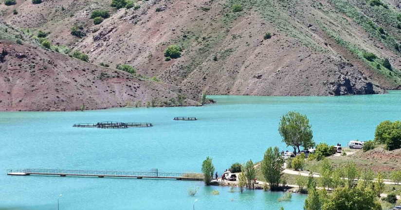 Erzincan’da baraj gölünde yapılan aramalarda kayıp gencin cesedine ulaşıldı