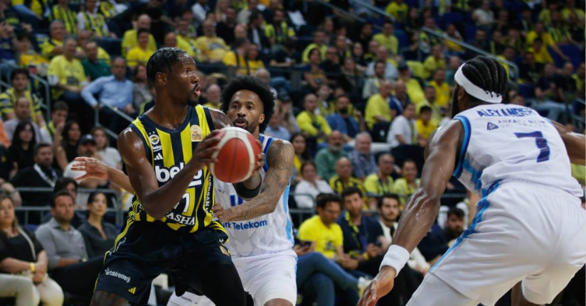 Fenerbahçe seride 1-0 öne geçti