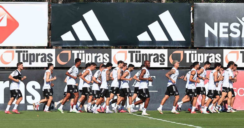 Beşiktaş, yeni sezon hazırlıklarını sürdürüyor