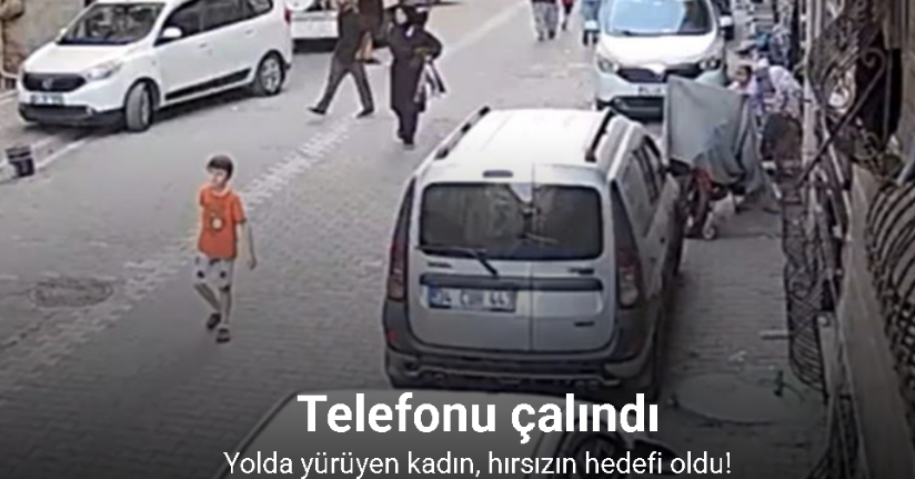 Yolda yürüyen kadın, hırsızın hedefi oldu; cebinden telefonu çalındı