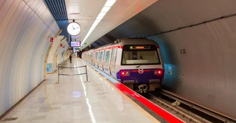 Taksim'deki metro istasyonları geçici süreyle kapatıldı