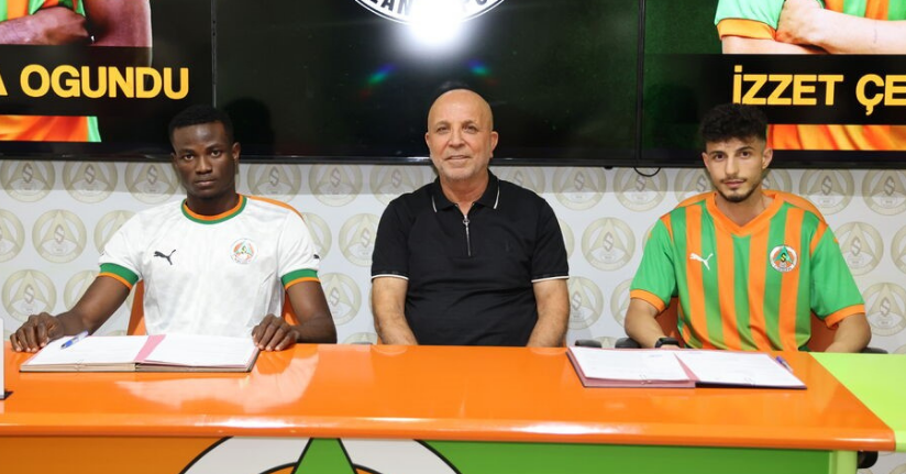 Alanyaspor’da çift imza