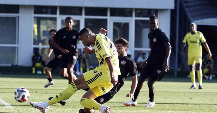 Hazırlık maçı: Fenerbahçe: 2 - Fatih Karagümrük: 2