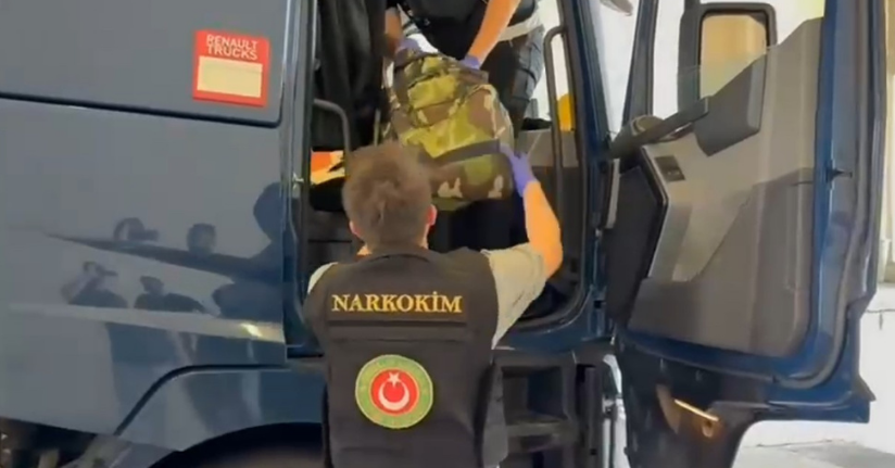 Kapıkule’de 26 kilo skunk ele geçirildi: 4 tutuklama