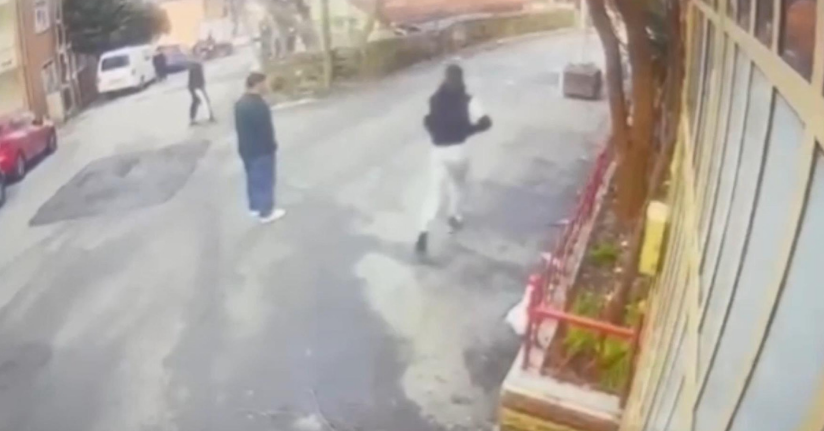 Sarıyer'de kuaförde başına çizik atan arkadaşına ateş etti; o anlar kamerada