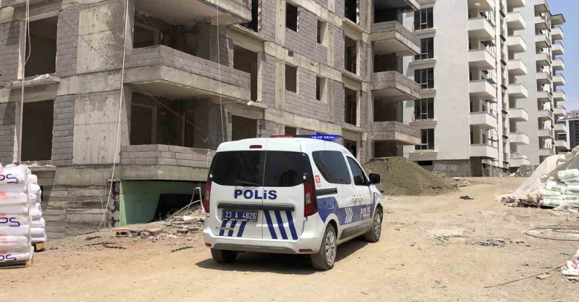 İnşaatın 4’üncü katından düşen işçi öldü