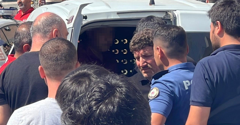 Husumetlisini öldürdü, bankada yakalandı
