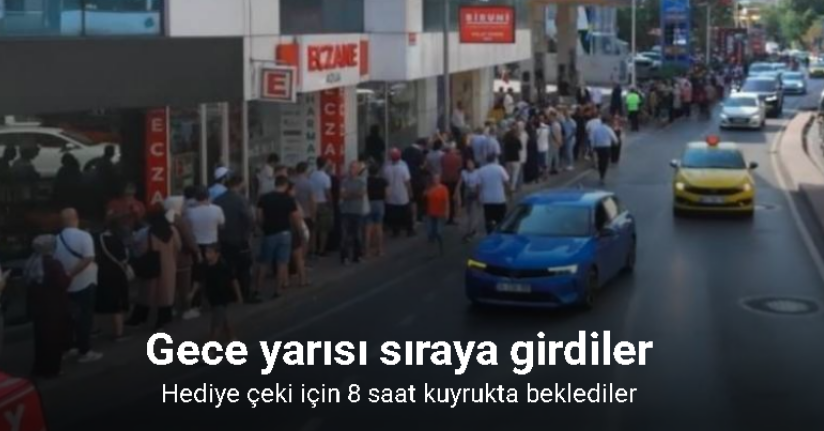 Beşiktaş’ta gece yarısı sıraya girdiler: Hediye çeki için 8 saat kuyrukta beklediler