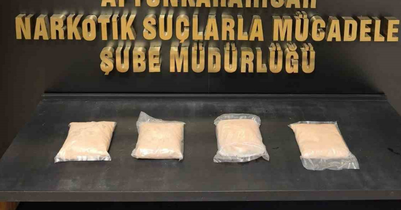Yolcu otobüsünde 600 kilogram uyuşturucu yapılabilecek hammadde ele geçirildi