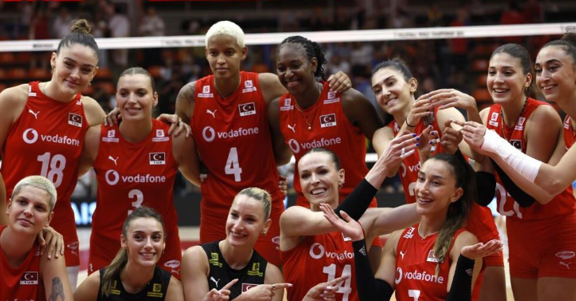 A Milli Kadın Voleybol Takımı final için sahada
