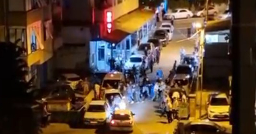 Kartal’da düğün sonrası kavga: Kalabalığın üzerine aracını sürdü