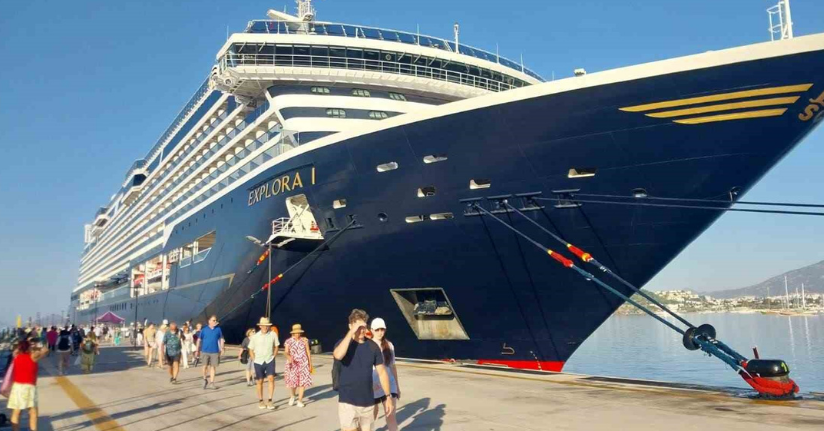 Bodrum’a 743 yolcusuyla geldi