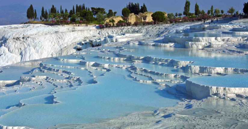 Beyaz cennet Pamukkale için karanlık tablo
