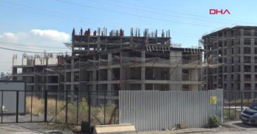 İzmir'de 'kooperatif mağdurları' inşaatın başlamasını istiyor