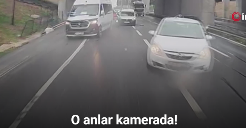 Esenyurt’ta 4 araçlı zincirleme kaza kamerada