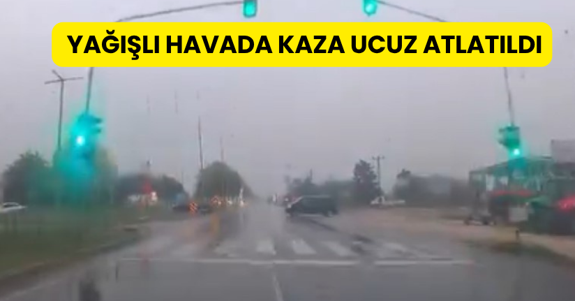Bolu’da yağışlı havada kaza ucuz atlatıldı