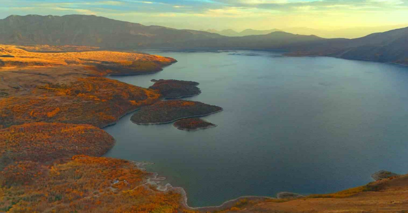 Nemrut Kalderası’ndaki sonbahar güzelliği mest etti