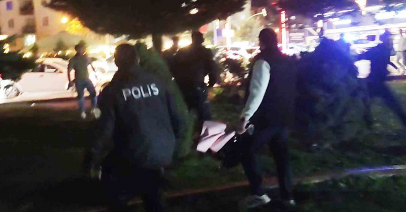Aksaray’da eski-yeni sevgili kavgası: Hareketli dakikalar kamerada