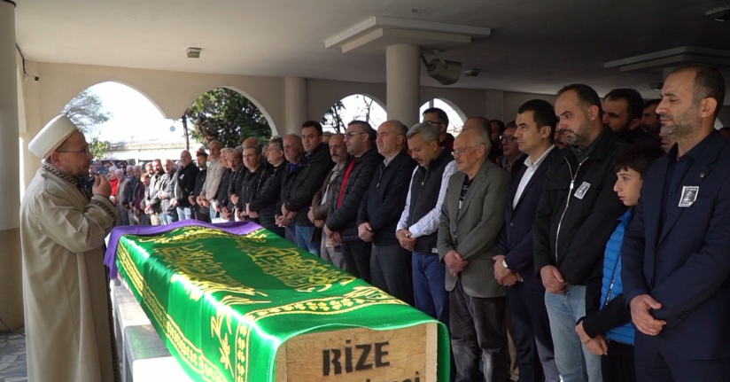 Yaya geçidinde kamyonetin çarptığı sağlık personeli toprağa verildi