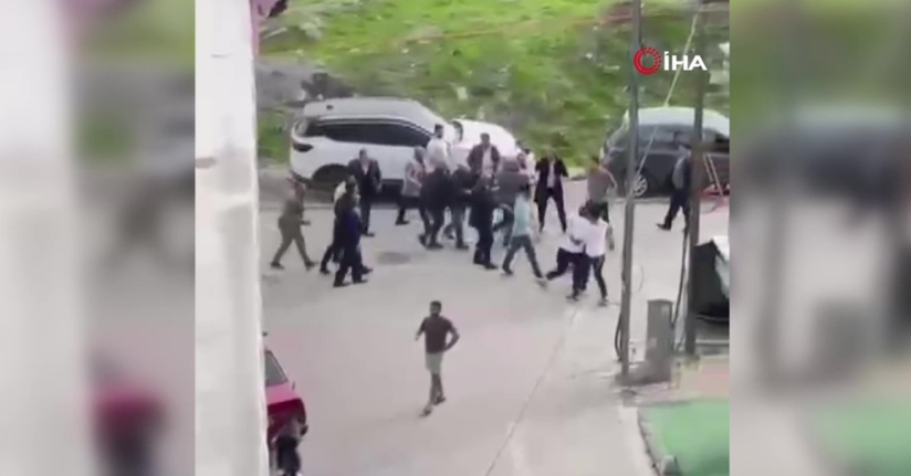 Esenyurt’ta bıçak ve sopalı kavga kameraya yansıdı