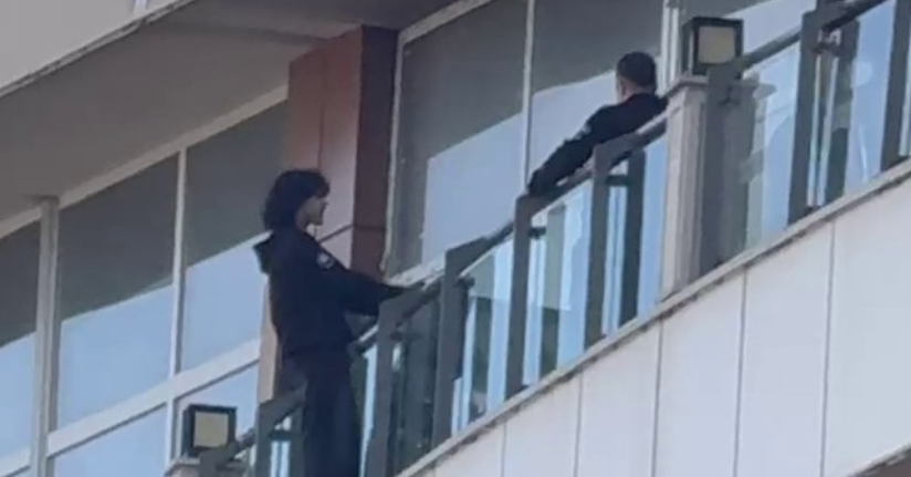 Erzurum MNG AVM’de intihar girişimi