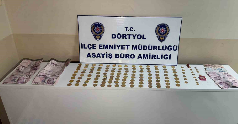 Çaldıkları altın dolu keseyi toprağa sakladılar