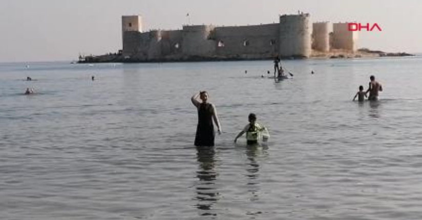 Kızkalesi'nde kasım ayında deniz keyfi