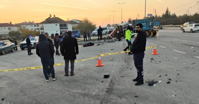 Elazığ’da kazada savrulan araç yayaya çarptı: 1 ölü, 2 yaralı