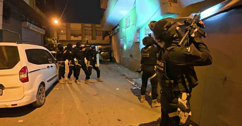 Adana’da DEAŞ’ın uyuyan hücresine operasyon: 12 gözaltı
