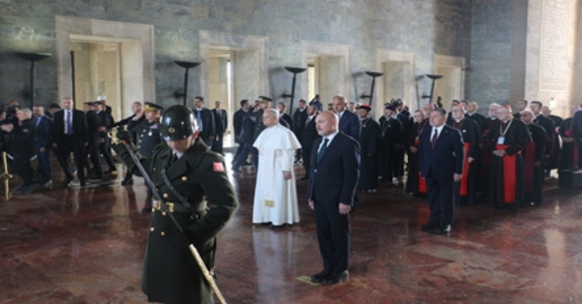 Papa 14'üncü Leo, Anıtkabir’i ziyaret etti