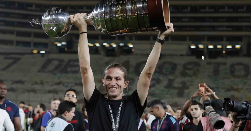 Filipe Luis, teknik direktörlük kariyerinde 5. kupasını kazandı