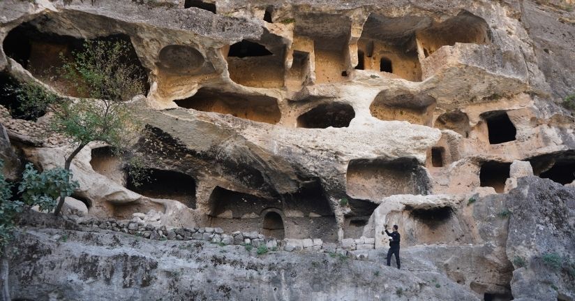Gabar Dağı'ndaki '7 katlı apartman mağara' doğaseverlerin rotasına girdi