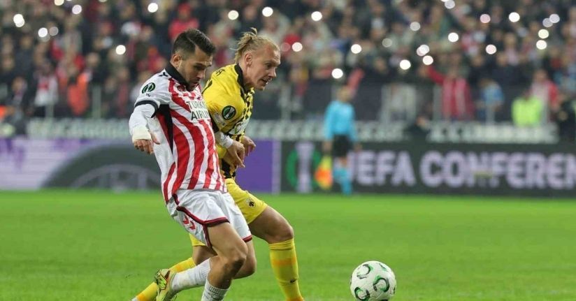 Samsunspor: 1 - AEK Atina: 2 