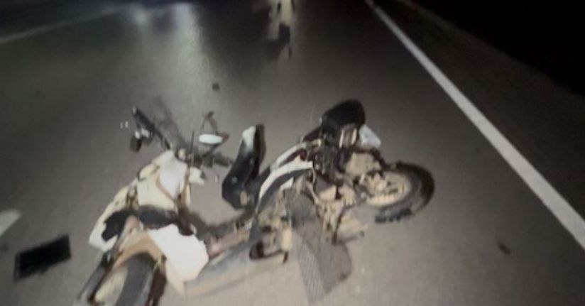 Hafif ticari aracın çarptığı elektrikli motosikletin sürücüsü öldü