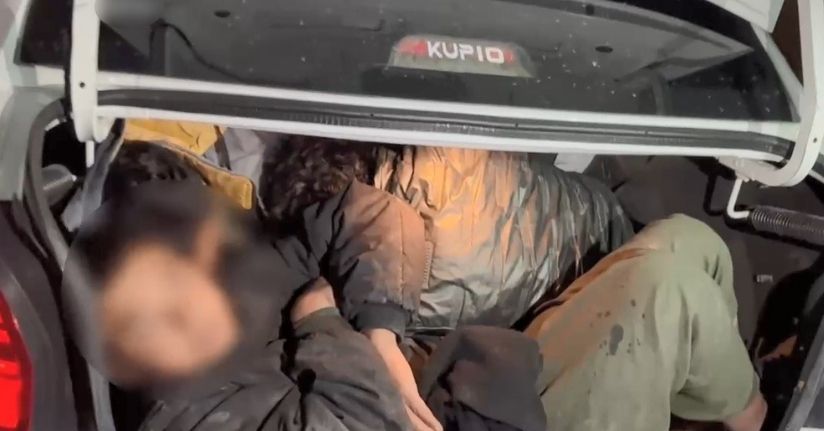 Kars’ta bagaja istiflenen düzensiz göçmenler jandarma yakalandı